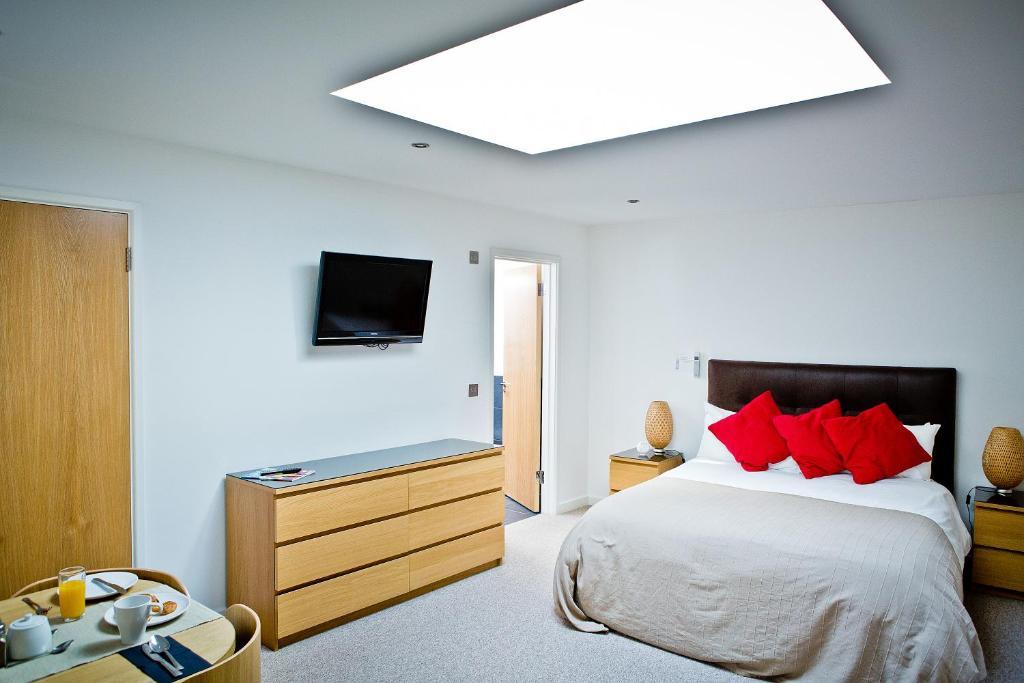 Отель The Cedars Bathford Номер фото